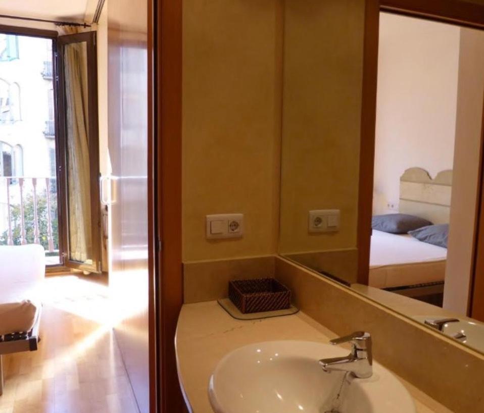 Ferienwohnung Sweet Bcn Rambla 48 Barcelona Exterior foto